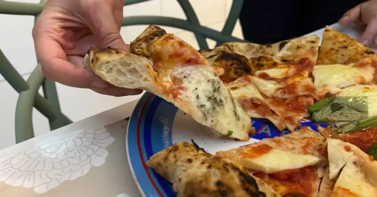 Here are the foods we Italians eat with hands (despite the good manners)
