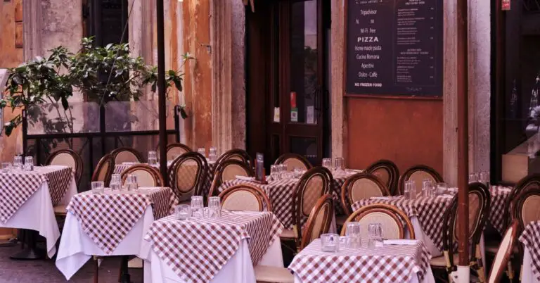 How often do Italians go to restaurants? (And how much do they spend?)