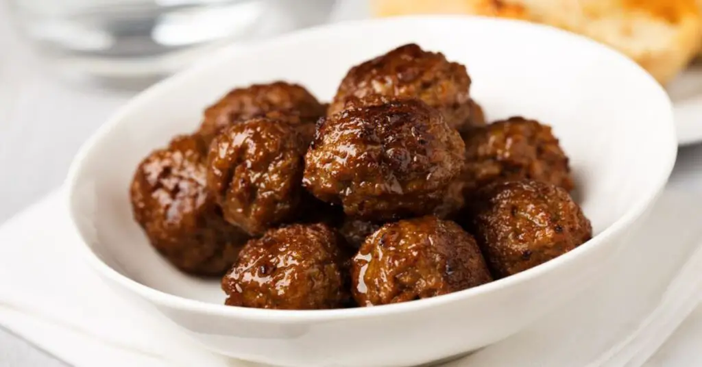 A dish of Baked meatballs.
