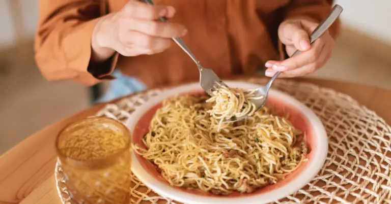 Fork and Spoon with Spaghetti: Tradition or Taboo?