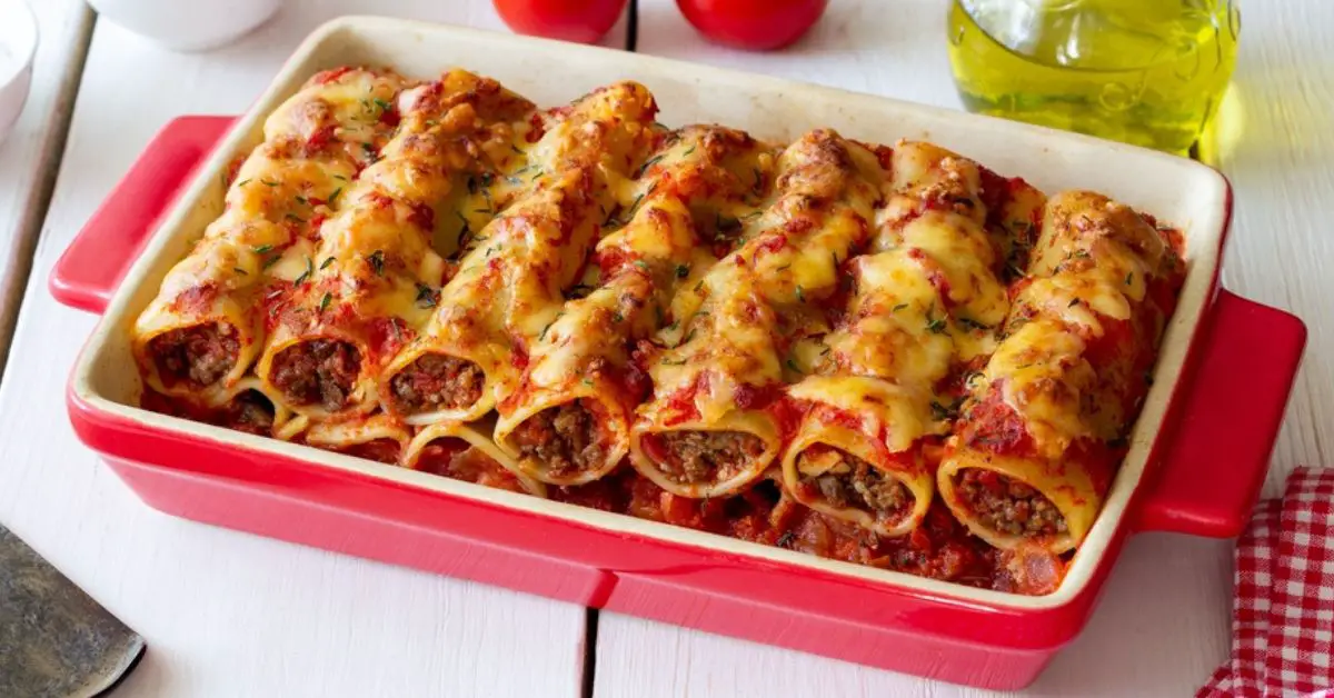 Manicotti vs. Cannelloni: The Difference That Divides Italian Cuisine!