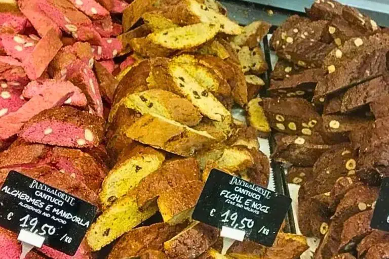 The Best Cantucci Biscuits You Can Eat in Florence: Mark These Addresses Now!