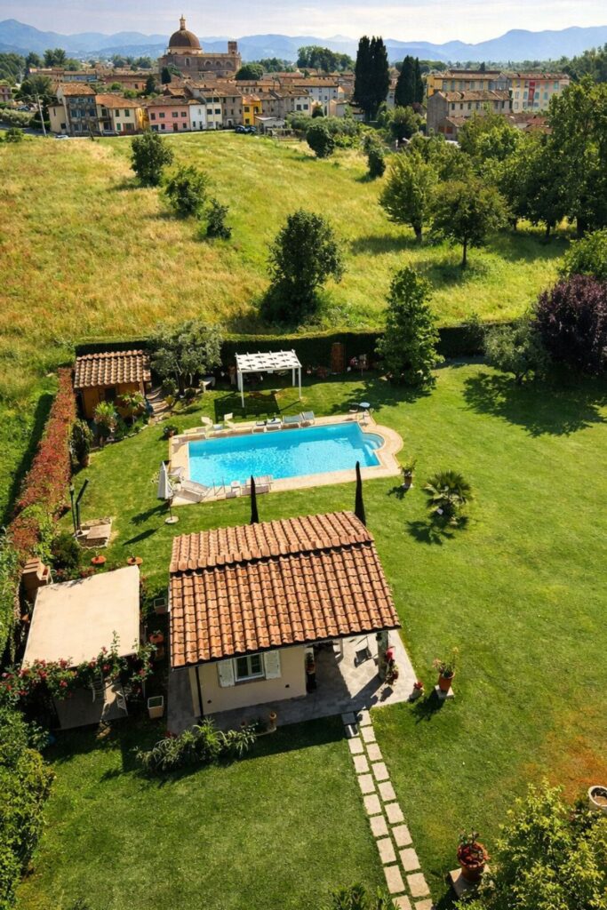 Rustico del Chiasso Villas in Tuscany with Private Pool